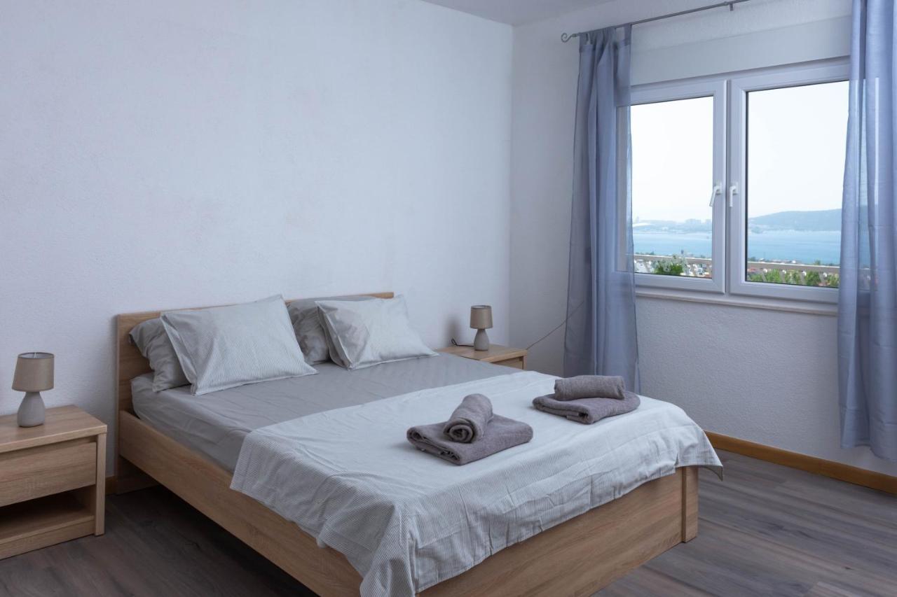 Apartmani Sandra Kaštela Esterno foto
